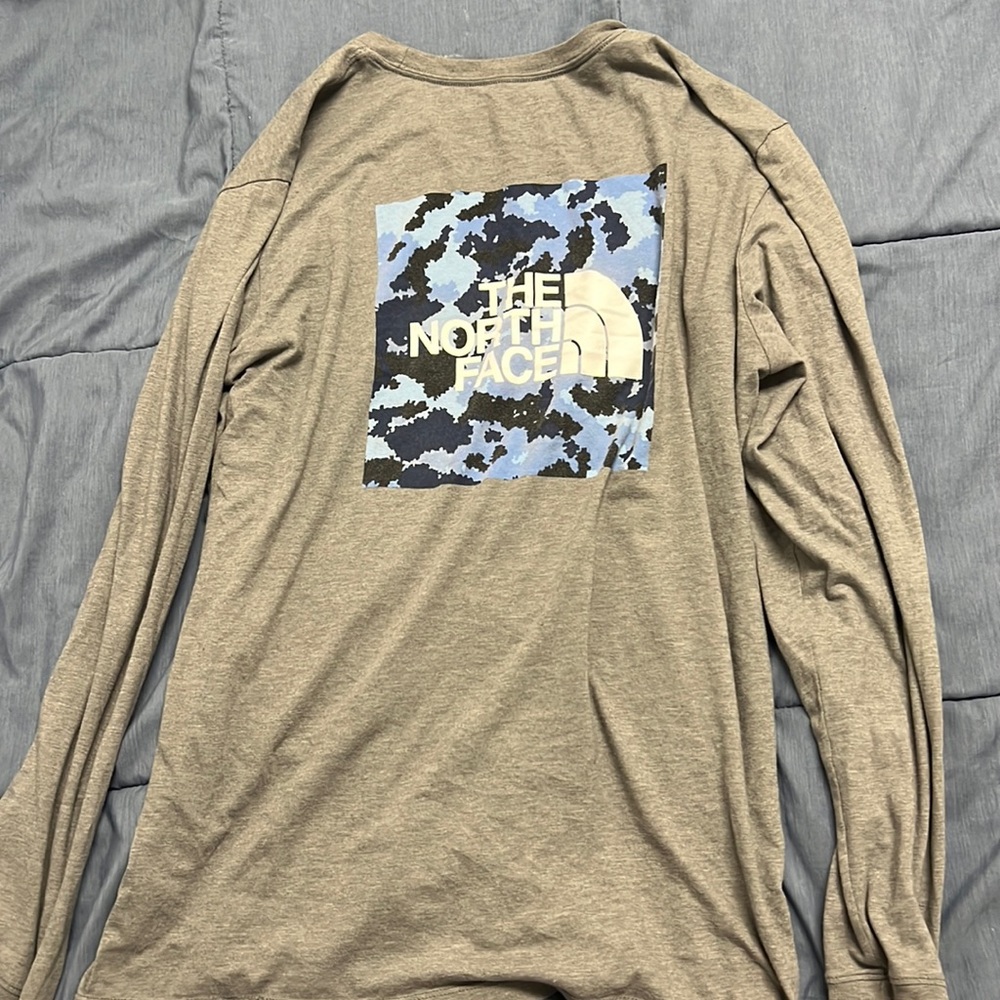 Men’s North Face Long Sleeve Shirt